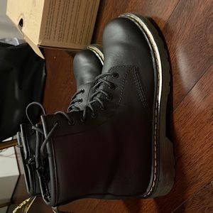 DOC MARTENS KIDS BOOTS